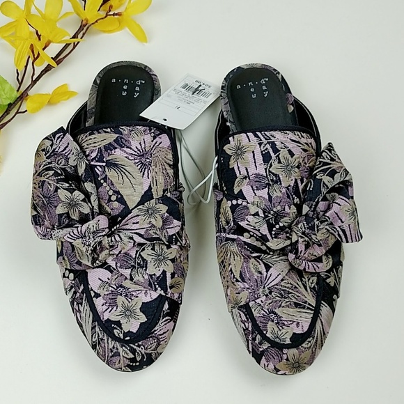 a new day Shoes - 🌻 A New Day Holland Jacquard Knotted Floral Mules